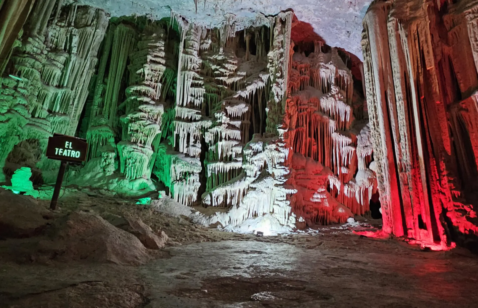 grutas-de-garcía (1)
